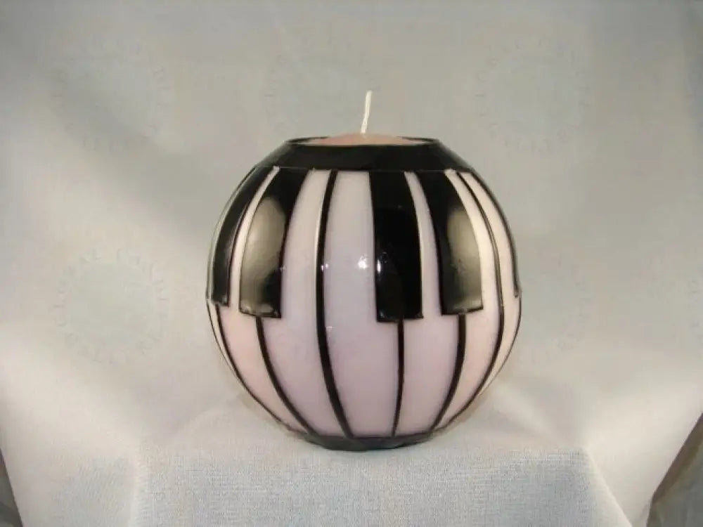 Paino Candle