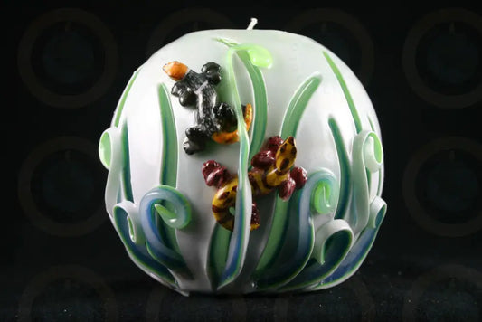 Geckos in the Grass Candle